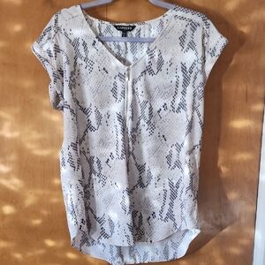 Express Women's Snake Print Blouse - Black and Cream